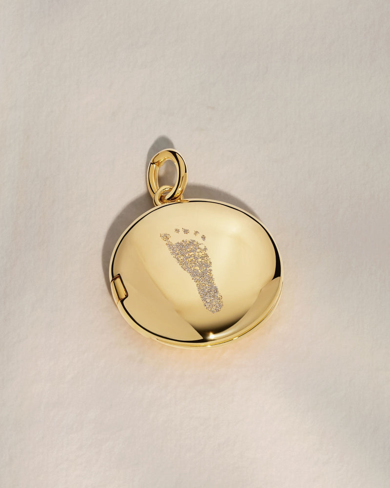 The Footprint Round Locket Pendant
