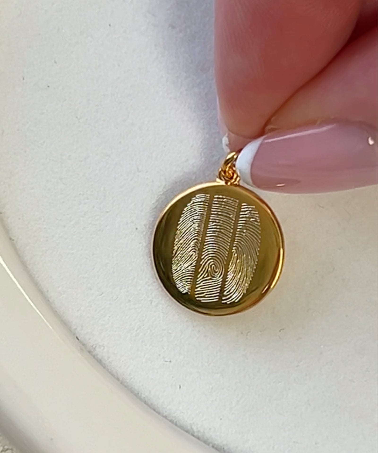 9k Solid Gold